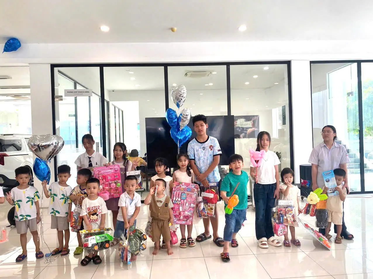 THACO AUTO HƯNG YÊN tổ chức chương trình mừng ngày Quốc tế Thiếu nhi 1/6